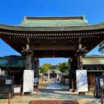 大石神社の山門